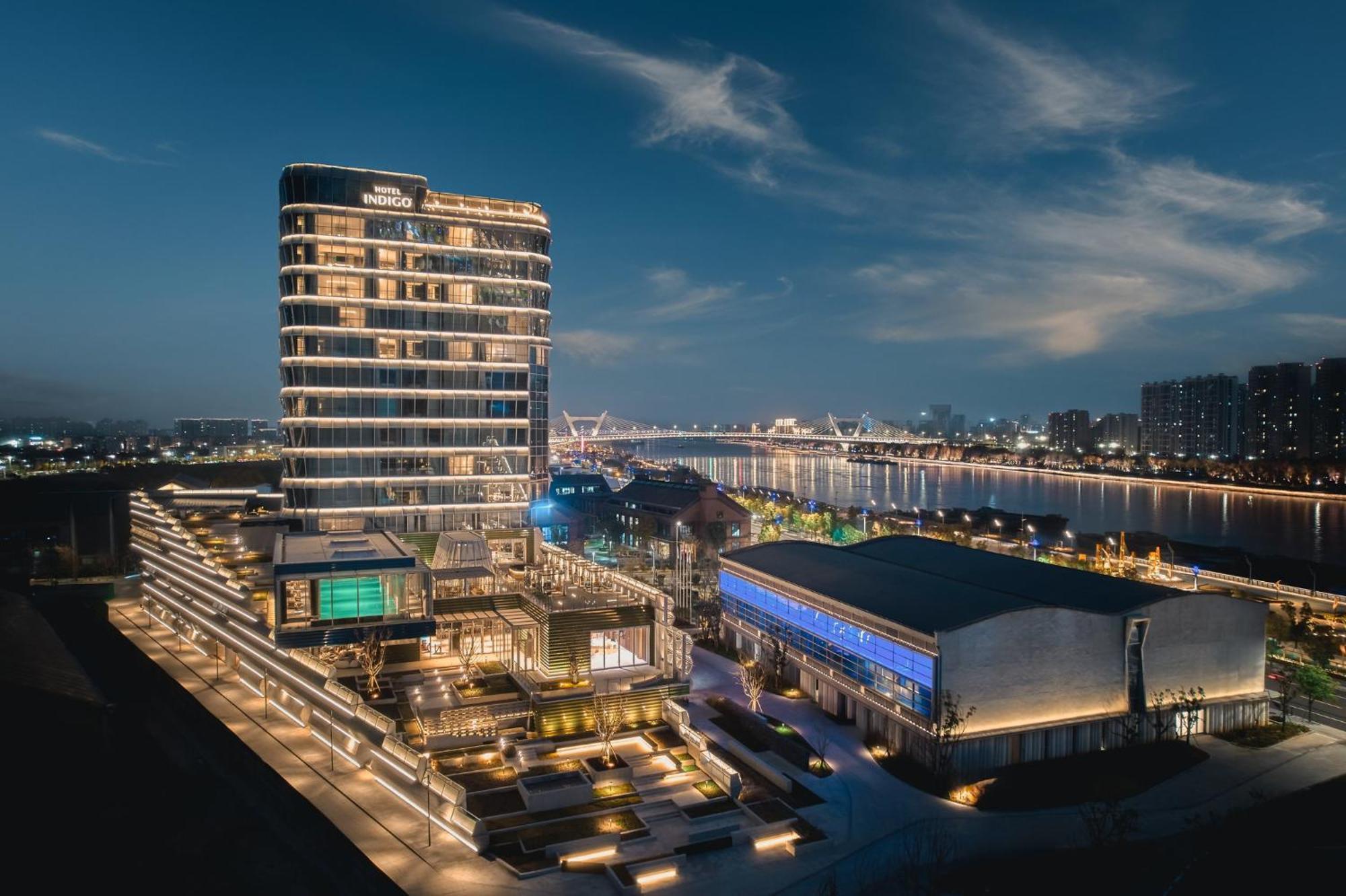 Hotel Indigo Ningbo Riverside By Ihg Exterior photo